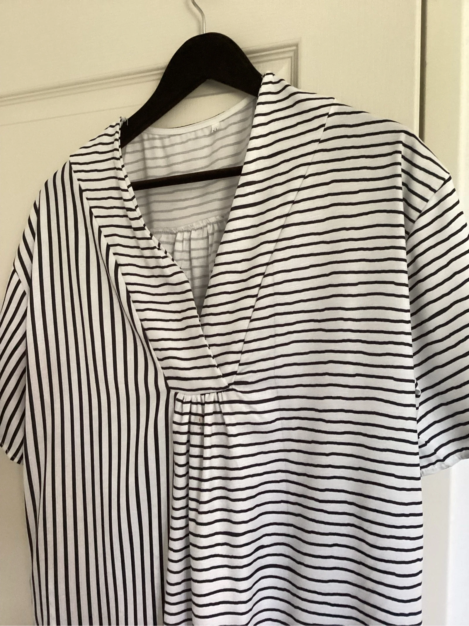 Robe listrada preto e branco tamanho XL – photo 3